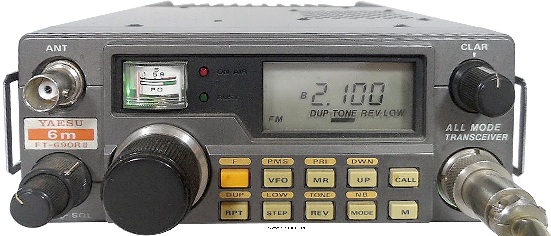 A picture of Yaesu FT-690R II