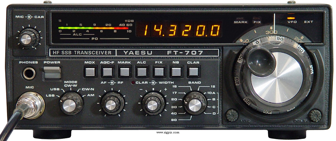 A picture of Yaesu FT-707 ''Wayfarer''