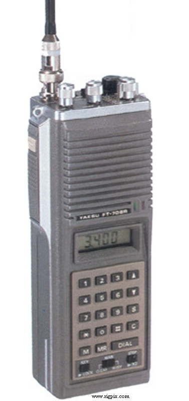 A picture of Yaesu FT-708R