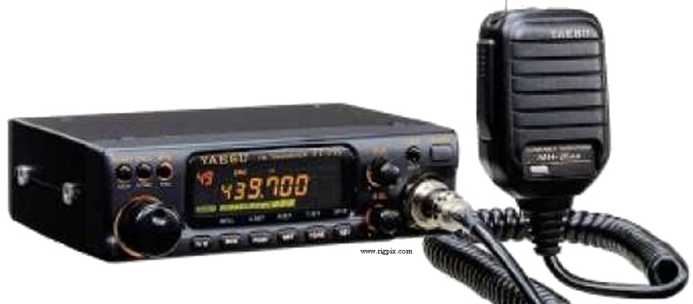 A picture of Yaesu FT-715