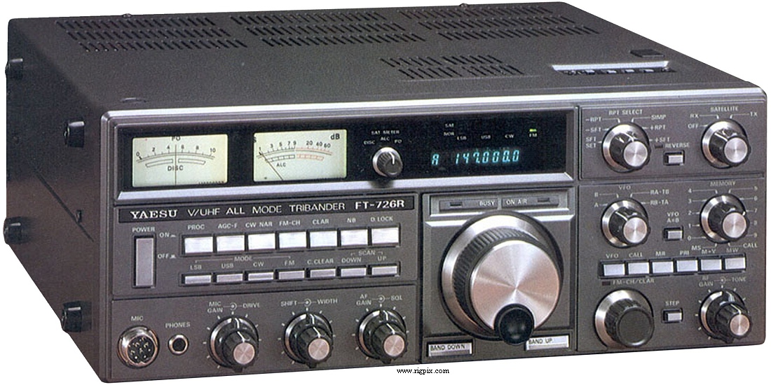 A picture of Yaesu FT-726R