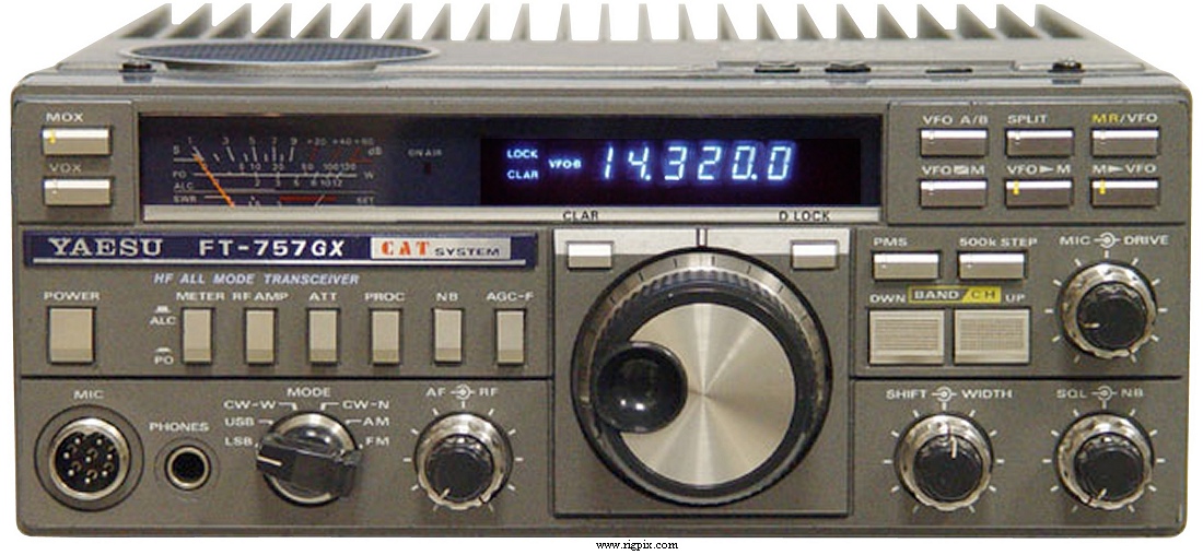 A picture of Yaesu - FT-757GX