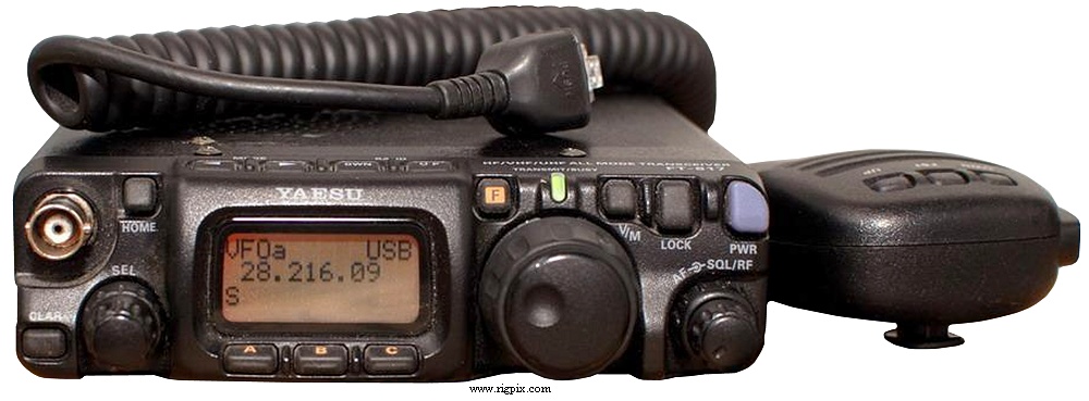 A picture of Yaesu FT-817