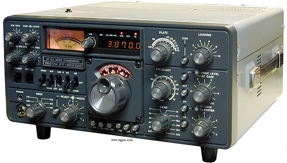 A picture of Yaesu FT-902DM