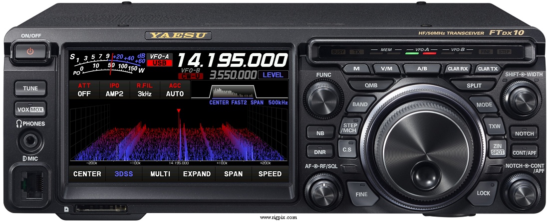 A picture of Yaesu FTdx-10