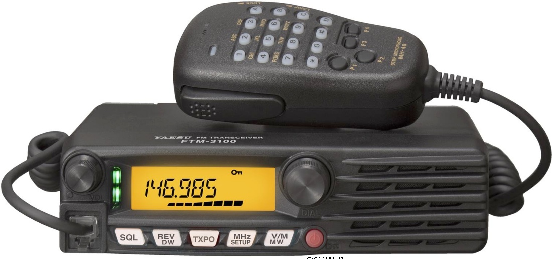 A picture of Yaesu FTM-3100R